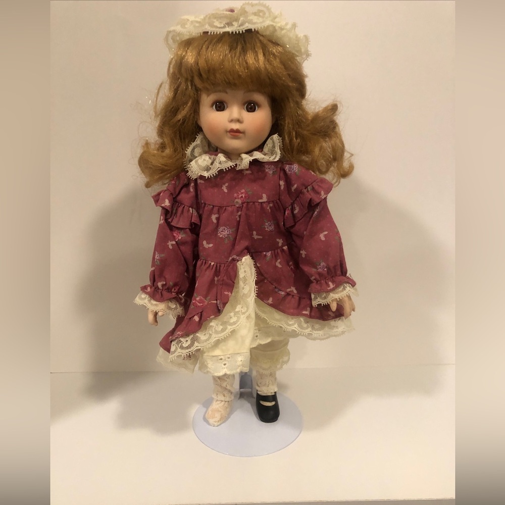 Vintage Heritage Mint Collection LTD “Toddler Collection” Courtney Doll. 1990